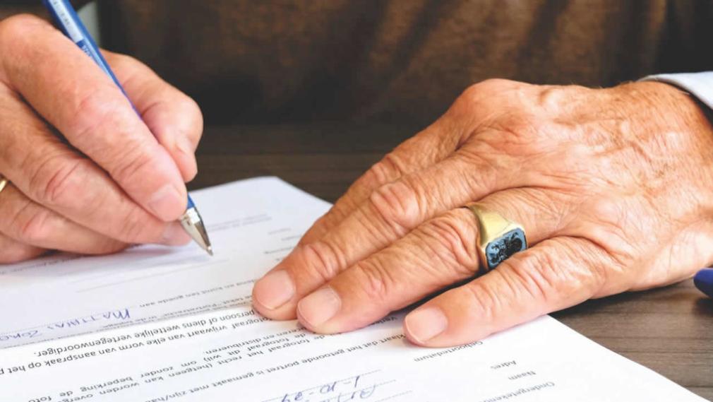 What Are the Legal Requirements for Creating a Will?